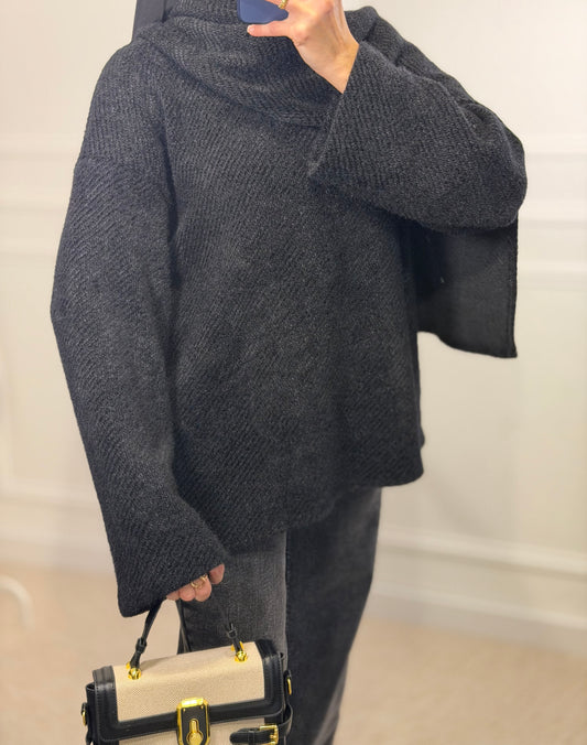 Pull écharpe intégrée