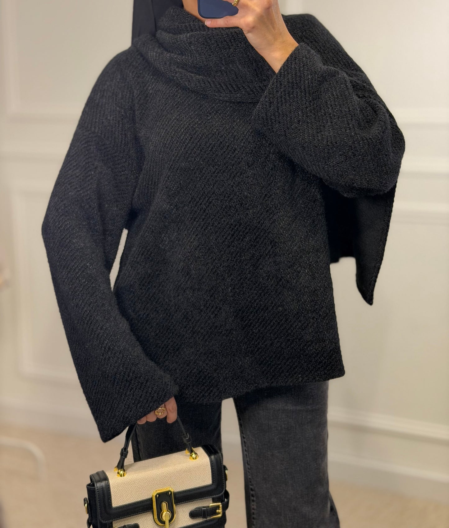 Pull écharpe intégrée