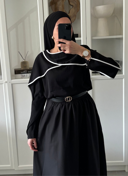 Blouse noire détail blanc