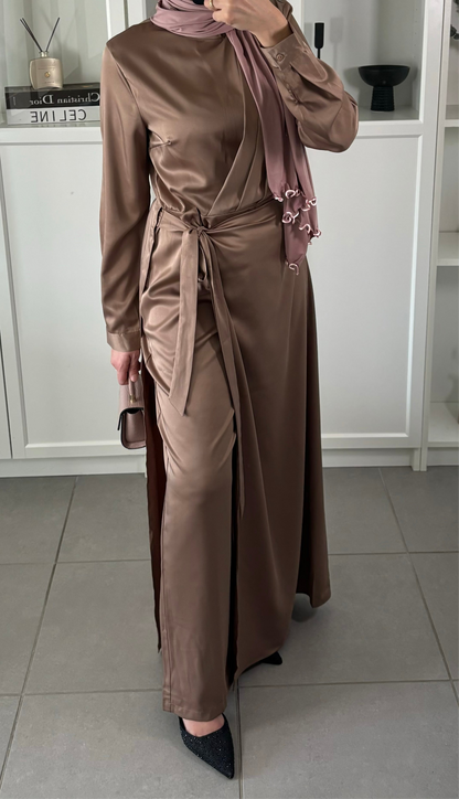 Robe Combinaison Pantalon en Satin Élégante